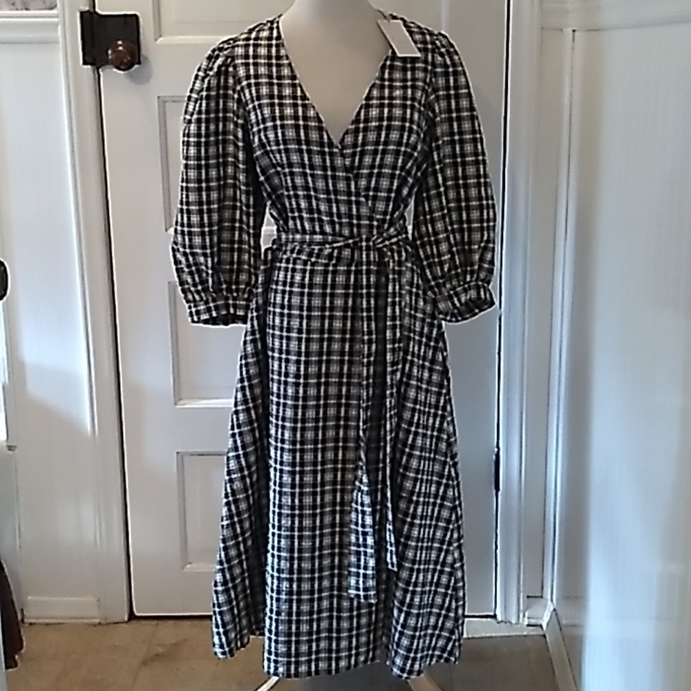 A New Day black cream plaid medium nwt dress